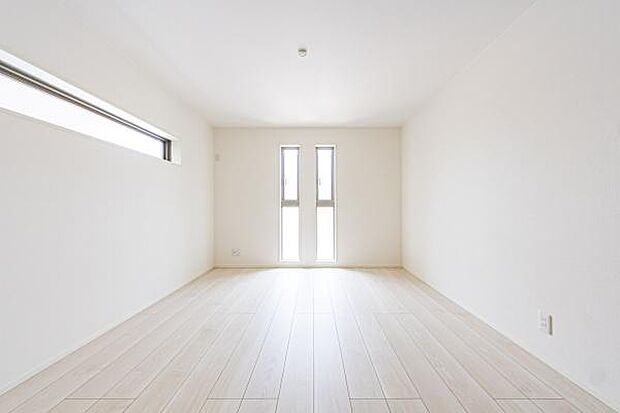 「Bed Room」落ち着いた色合い、シンプルなデザイン。寝室として大事なお部屋です。