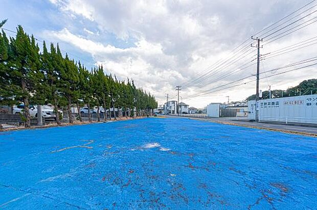 「現況現地写真」ご覧の陽当たりが確保されます。自身のこだわりを表現できます。