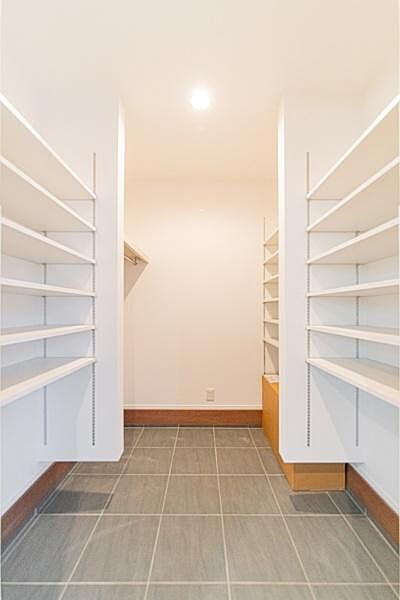 玄関を拡大表示
