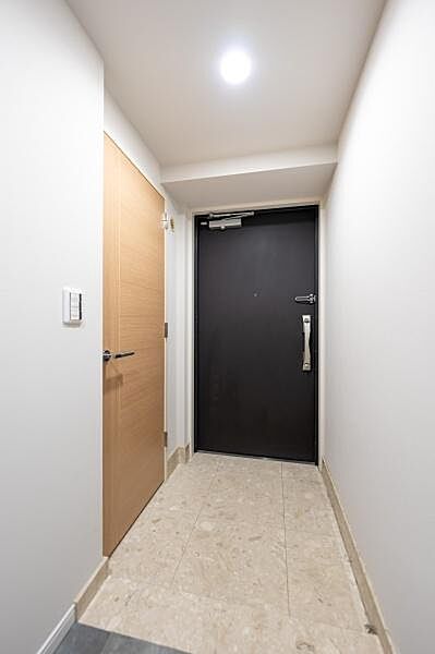 「シューズクローク付き」「玄関に靴がいっぱいで、出入りしにくい」こんなお悩みを解決するのが、「シューズクローク」です。
