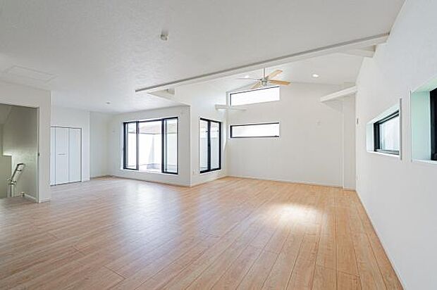マルエツ六ツ川店