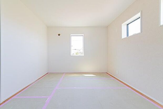 「Bed Room」落ち着いた色合い、シンプルなデザイン。洋室として大事なお部屋です。
