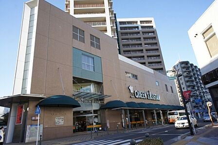 クイーンズ伊勢丹北浦和店まで672m