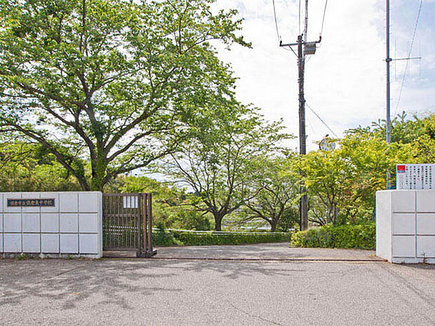 佐倉市立佐倉東中学校まで1842m