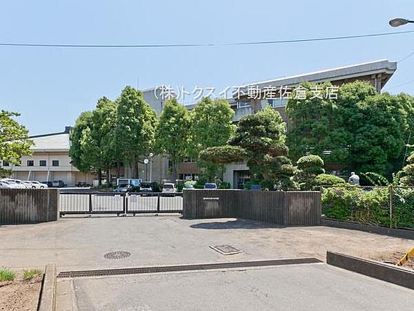 酒々井中学校まで3291m