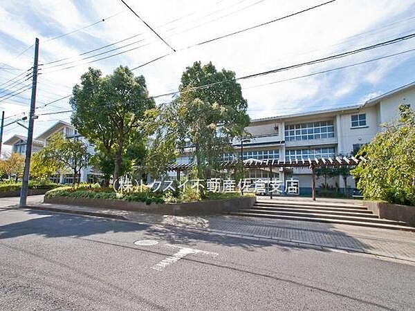 佐倉市立根郷中学校まで2283m