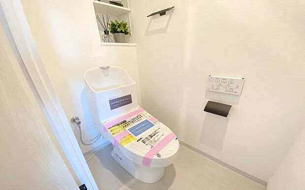 ■トイレは明るい空間で清潔感があります。