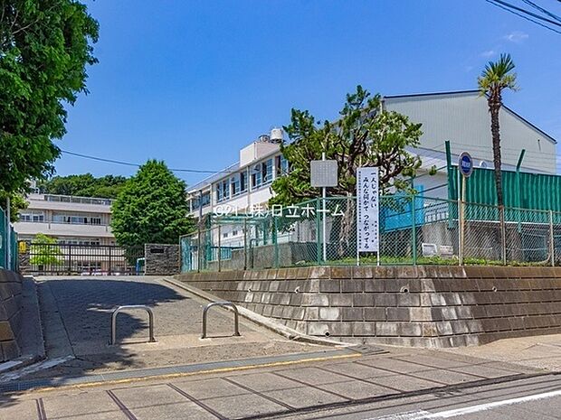 横浜市立城郷小学校まで1455m、学校教育目標　「ともに学び　よりよい生き方を　見つけだす　しろさとっ子」