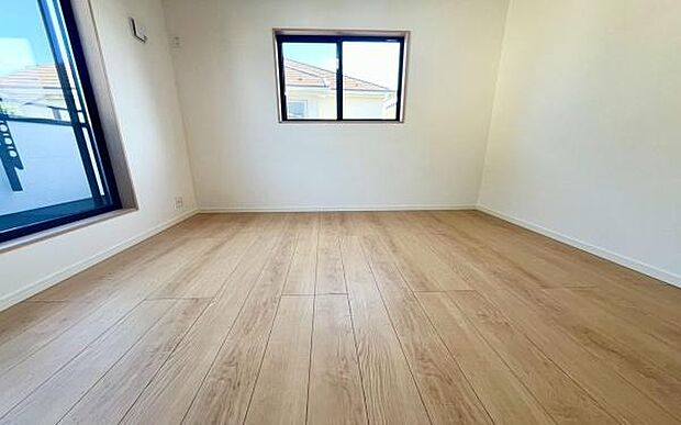 《洋室》　■明るくスタイリッシュな空間になっています。