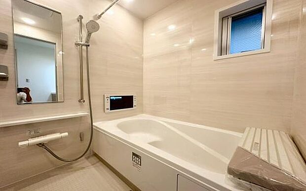 《浴室》　■ゆったりくつろげる癒しのバスルーム。