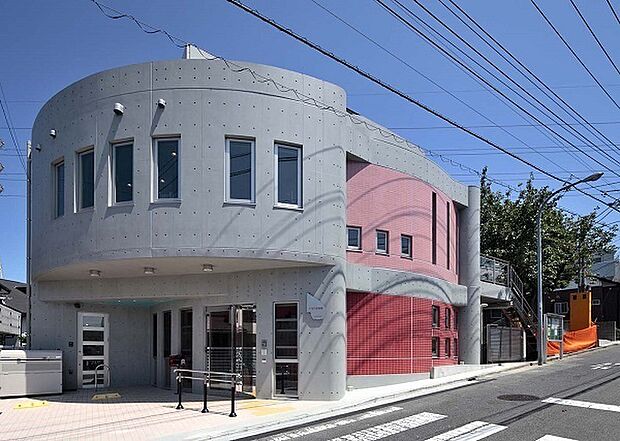 トキワ保育園まで258m、栄養士が作成した献立による給食を実施。子供たちは、季節にあわせた様々な行事や遊びを経験し、健やかに成長していきます。