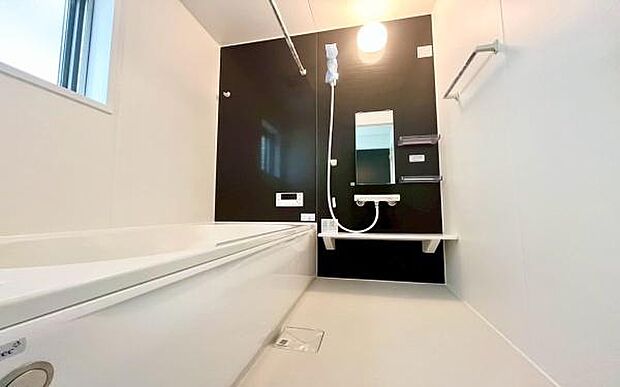 《浴室》 ■ゆったりくつろげる癒しのバスルーム。