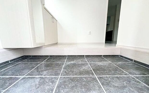 《玄関》 ■我が家の顔である玄関。帰るのが楽しみになりますね。