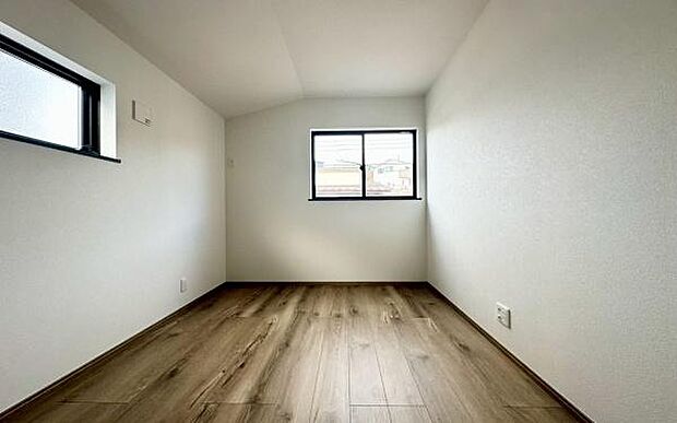 《洋室》 ■明るくスタイリッシュな空間になっています。