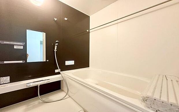 《浴室》　■ゆったりくつろげる癒しのバスルーム。