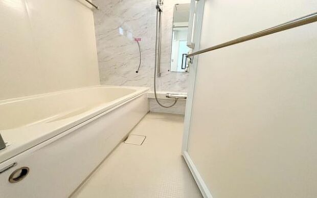 《浴室》 ■ゆったりくつろげる癒しのバスルーム。