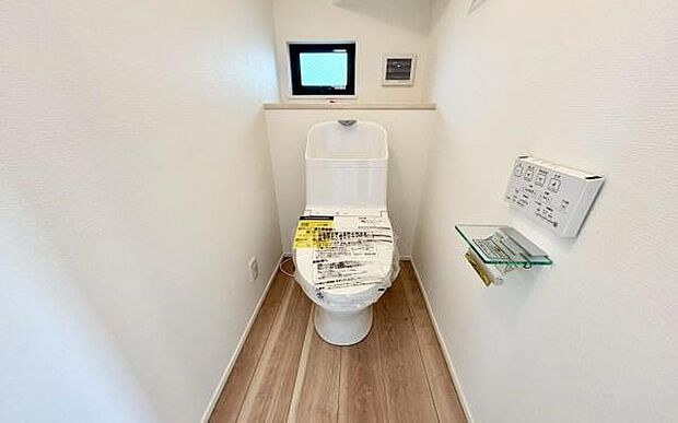 《トイレ》 ■清潔感のある落ち着いたトイレ。