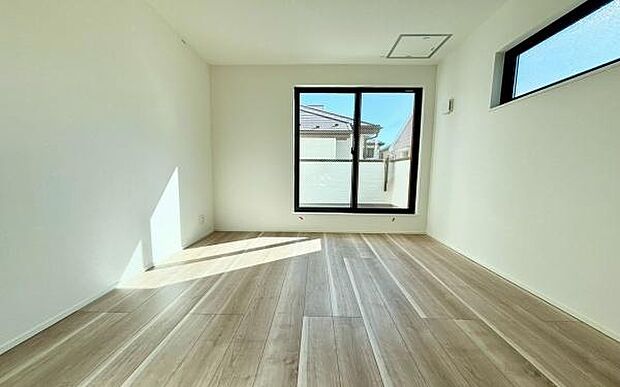 《洋室》 ■品のある落ち着いた洋室