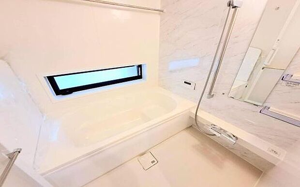 《浴室》 ■ゆったりくつろげる癒しのバスルーム。