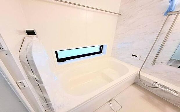 《浴室》　■ゆったりくつろげる癒しのバスルーム。