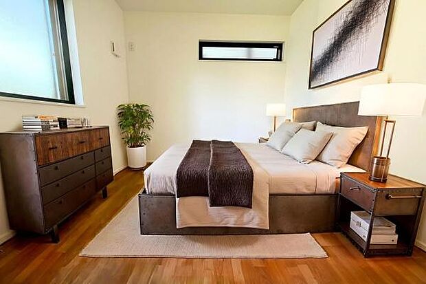 《寝室》　■本画像はCGで作成しており、実際の現地家具はCGにより消去し本画面を作成しております。また、価格に家具は含まれておりません。