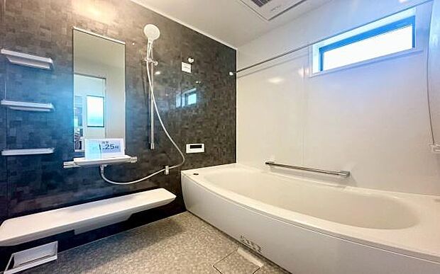 《浴室》 ■ゆったりくつろげる癒しのバスルーム。