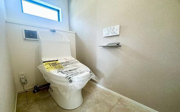 《トイレ》 ■清潔感のある落ち着いたトイレ。