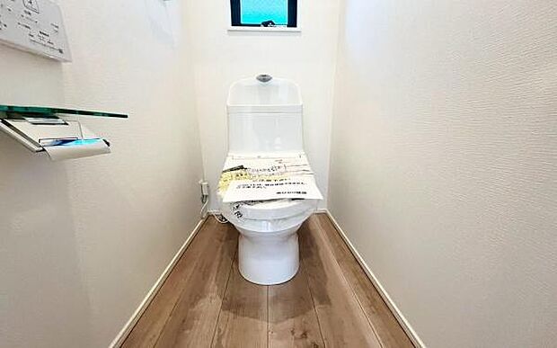 《トイレ》　■清潔感のある落ち着いたトイレ。