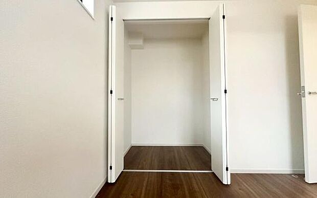 《収納》 ■お部屋がすっきり片付きます。