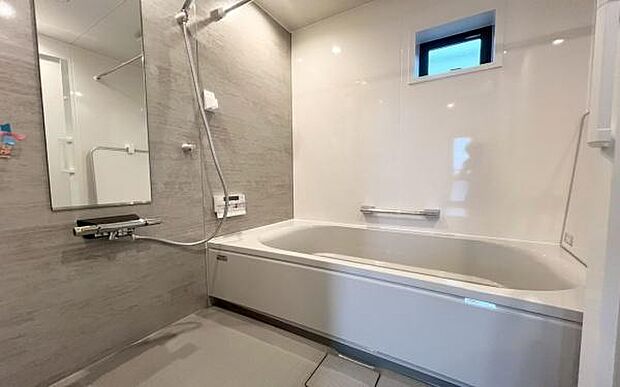 《浴室》 ■ゆったりくつろげる癒しのバスルーム。