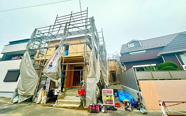 《現地》 ■建築中の写真です。