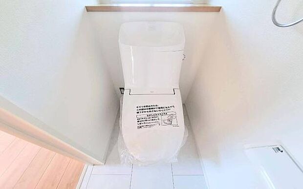 《トイレ》　■清潔感のある落ち着いたトイレ。