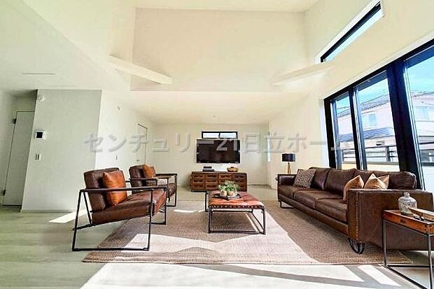 ゆとりを感じさせる上質で明るい空間が、住まう人や訪れる人を心地よく迎え入れてくれます。（本画像家具はCGで作成しており、実際に現地に家具はおかれておりません。また価格に家具は含まれておりません。）