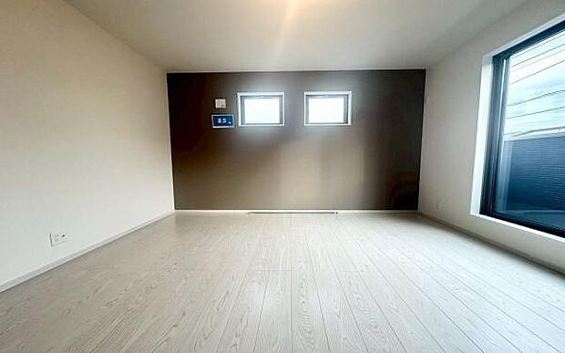 《寝室》 ■心地よい眠りへといざなう落ち着いた雰囲気の寝室