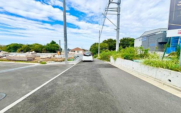 《前面道路含む現地》 ■現地写真です。