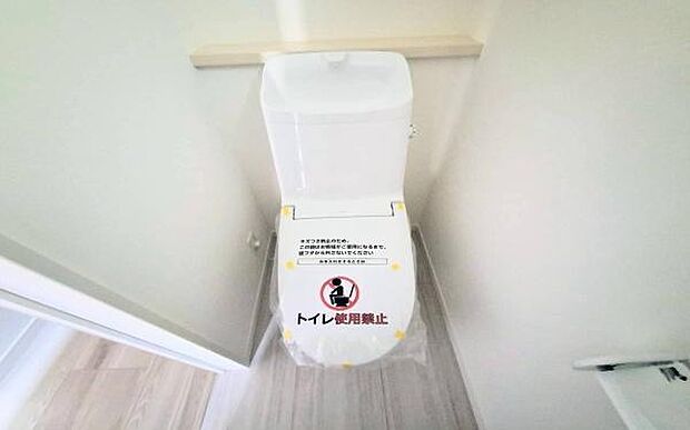 《トイレ》　■清潔感のある落ち着いたトイレ。