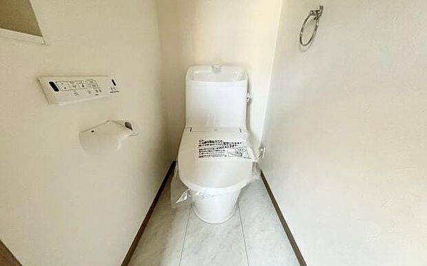 《トイレ》 ■清潔感のある落ち着いたトイレ。