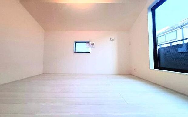 《寝室》 ■心地よい眠りへといざなう落ち着いた雰囲気の寝室