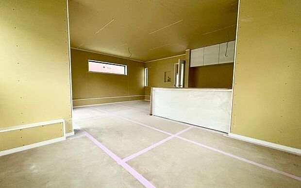 《リビングダイニング》 ■ご家族でゆったりとした時間を過ごす場所です。