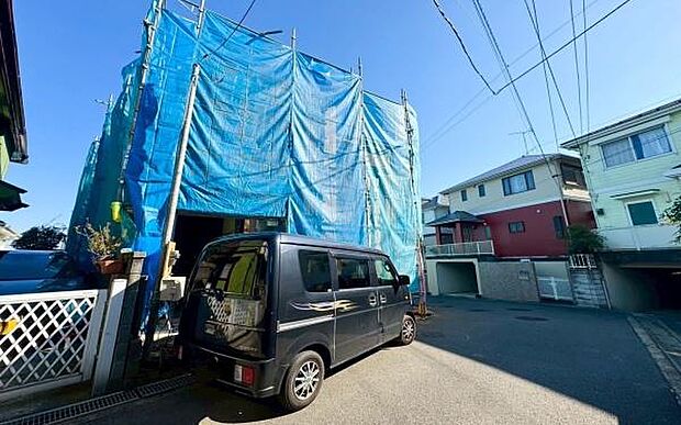 《現地》　■青い空と白い雲、気分が晴れる場所がここにあります。