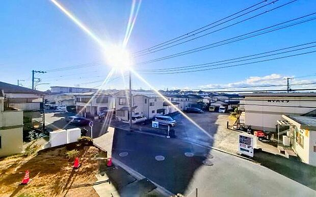 《眺望》 ■目の前には気持ちの良い空が広がります。