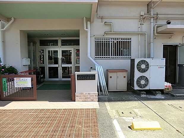 町田わかくさ保育園まで794m、園庭・戸外遊びを中心に身体をたくさん動かして楽しく遊びます。クラス別設定保育・様々な年代と関わる自由保育の二つを保育形態