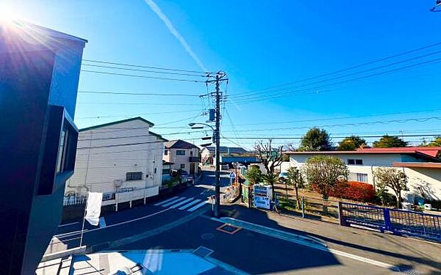 《眺望》 ■目の前には気持ちの良い空が広がります。