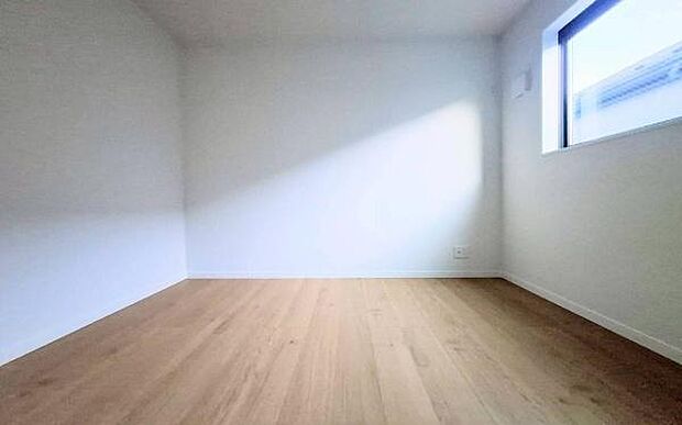 《洋室》　■くつろぎの場としてだけでなく、趣味や仕事のパーソナルスペースとしても活躍する洋室。個の時間をたっぷり楽しめる快適空間です。