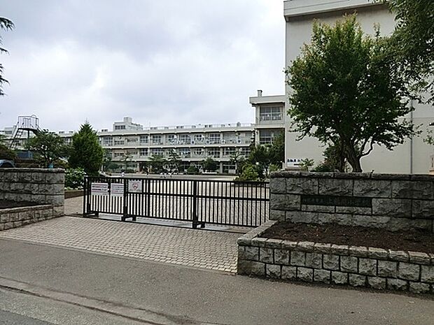 相模原市立上鶴間小学校まで1204m