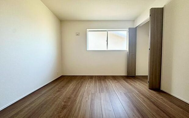 《洋室》　■明るくスタイリッシュな空間になっています。