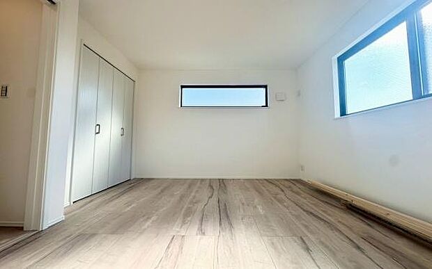 《洋室》 ■明るくスタイリッシュな空間になっています。