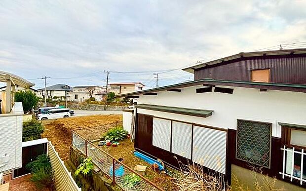 《眺望》 ■目の前には気持ちの良い青空が広がります。開放的で開けた空間が望めます。