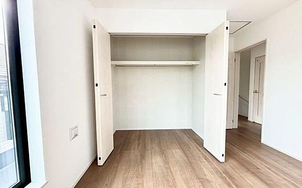 《収納》 ■実用性を考慮した収納です。