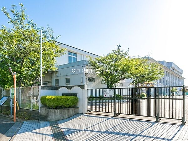 川崎市立麻生中学校まで1553m